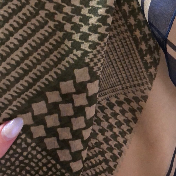 Vintage Versatile Retro Houndstooth Print Scarf - Picture 4 of 4